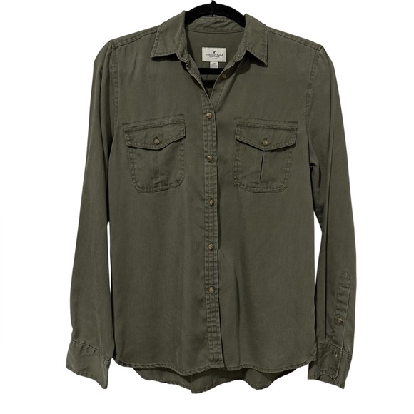 American Eagle Outfitters Tops - American Eagle Olive Green Button Up Shirt (Size S)